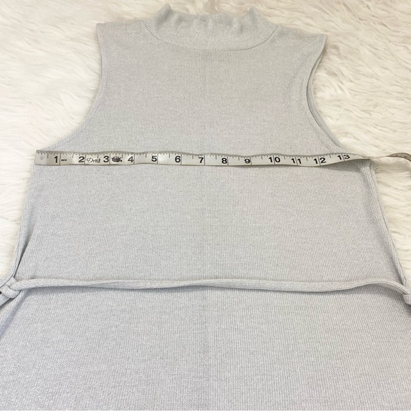 TOPSHOP Light Gray Glittery Sleeveless Long Blouse - Picture 3 of 5